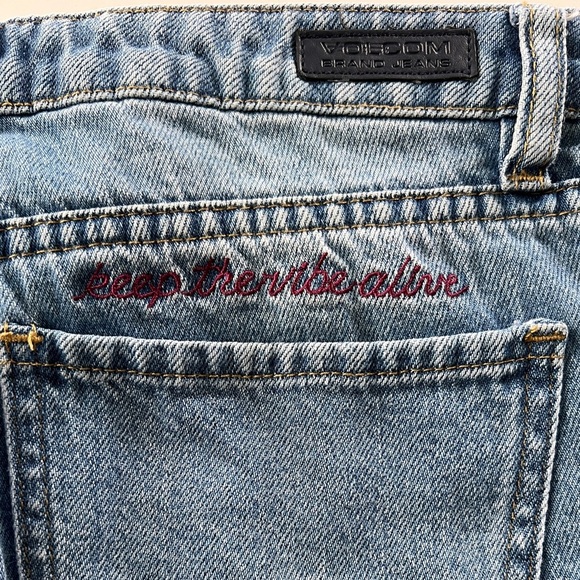 Volcom Georgia May Jagger GMJ Boyfriend Grommet Jean Light Blue Size 27 - Picture 12 of 15